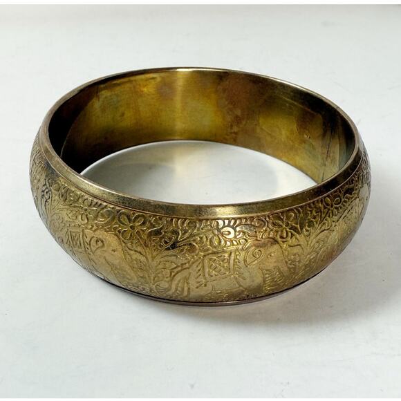 Vintage Brass Bangle Bracelet with Etched Elephants - Picture 1 of 3